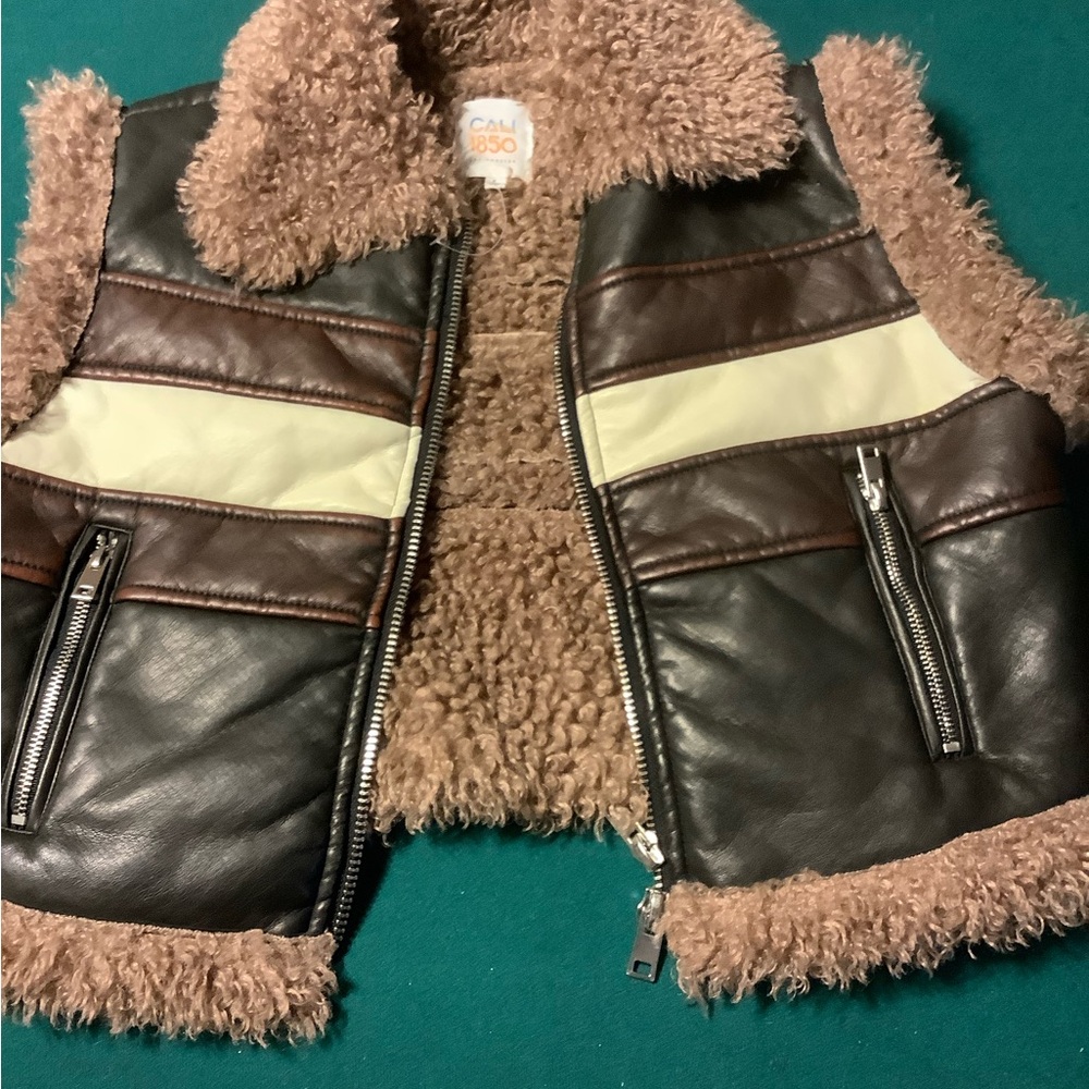 CALI 1850 Faux Shearling Jacket - Dusty Rose Lining, Black Exterior